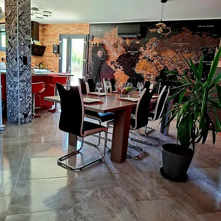 Maison Climatisee Au Calme Proche Des Commerces Baume-les-Dames